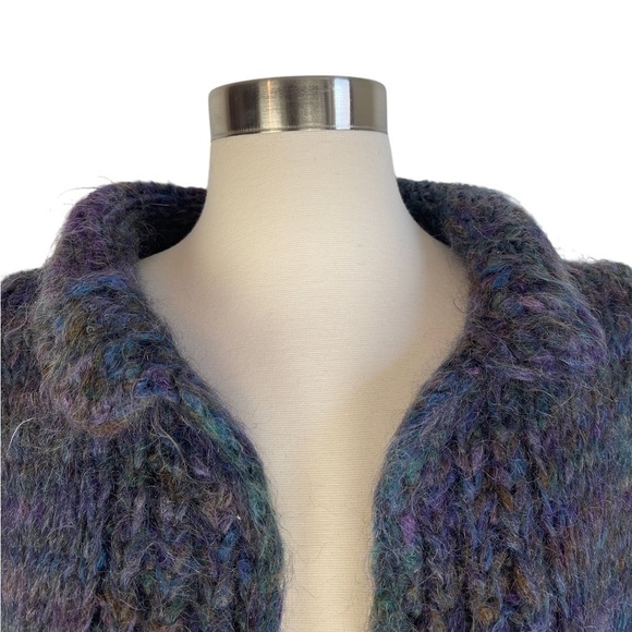VTG Handmade Multicolored Wool Knit Collared Puffed Sleeve Cardigan Sweater. - Picture 2 of 8